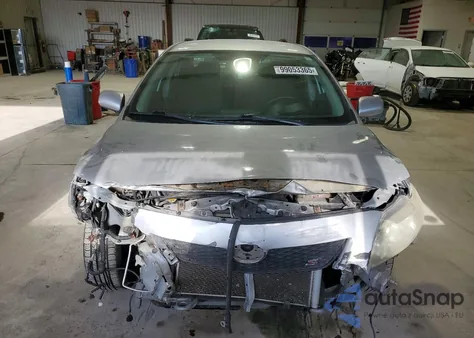 2010 Toyota Corolla Base z USA, uszkodzony, nr VIN 2T1BU4EE5AC253878